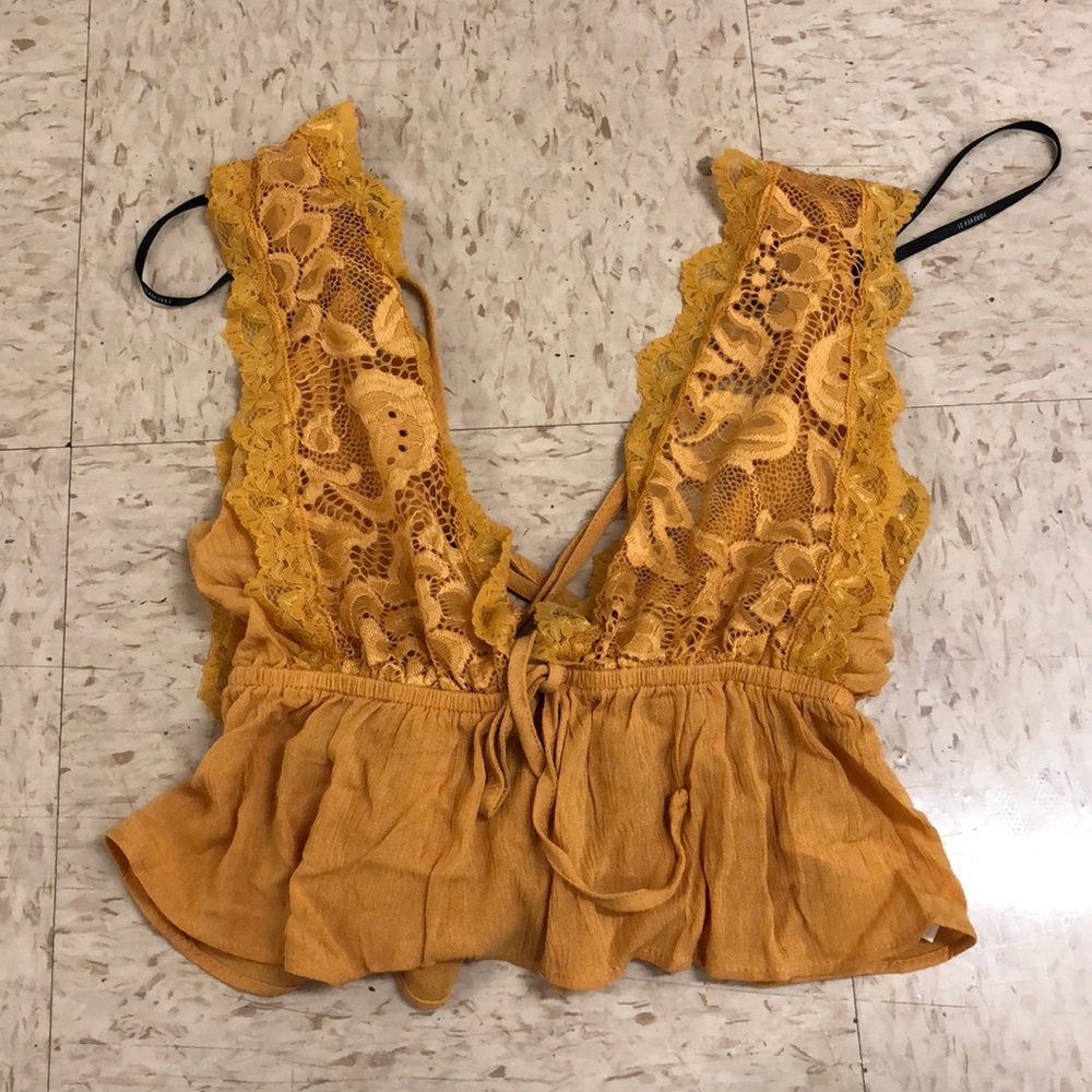 Forever 21 crop top- size s